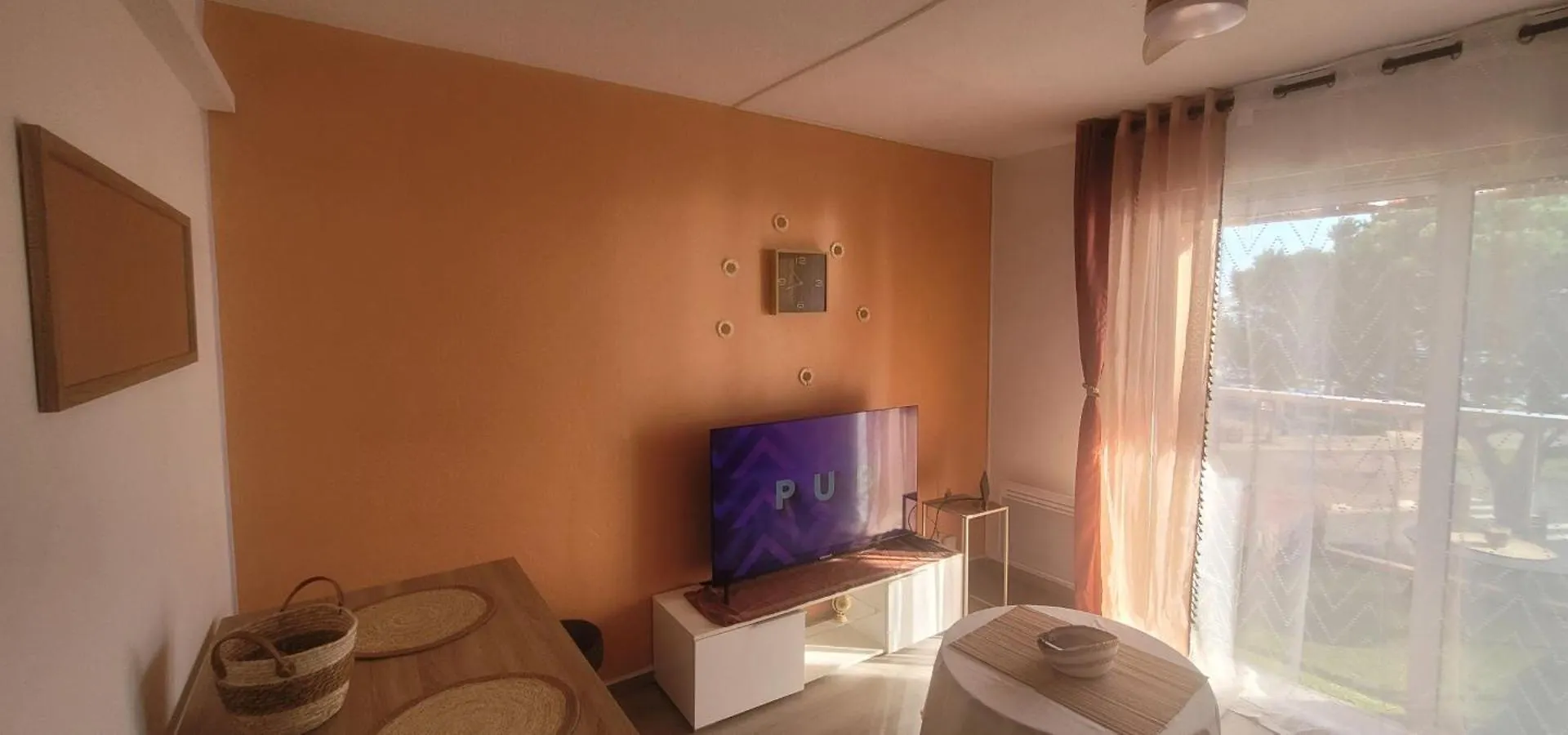 Appartement Bord De Mer Frejus France